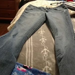 LEI JEANS